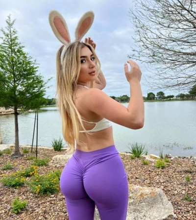 Анастасия, Г. Рефтинский