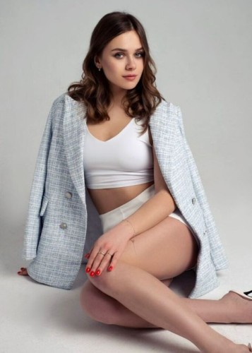 Эльвира, Г. Рефтинский